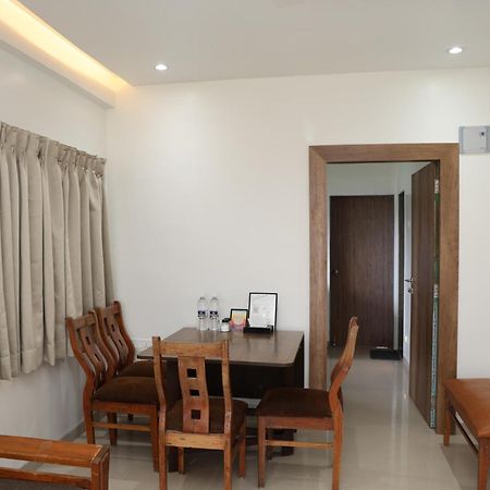 Belle-Vue Holiday Homes - 1Bhk Apartments بانتشجانى المظهر الخارجي الصورة