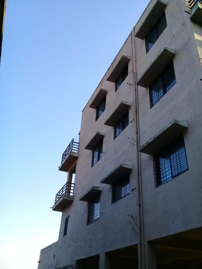 Belle-Vue Holiday Homes - 1Bhk Apartments بانتشجانى المظهر الخارجي الصورة