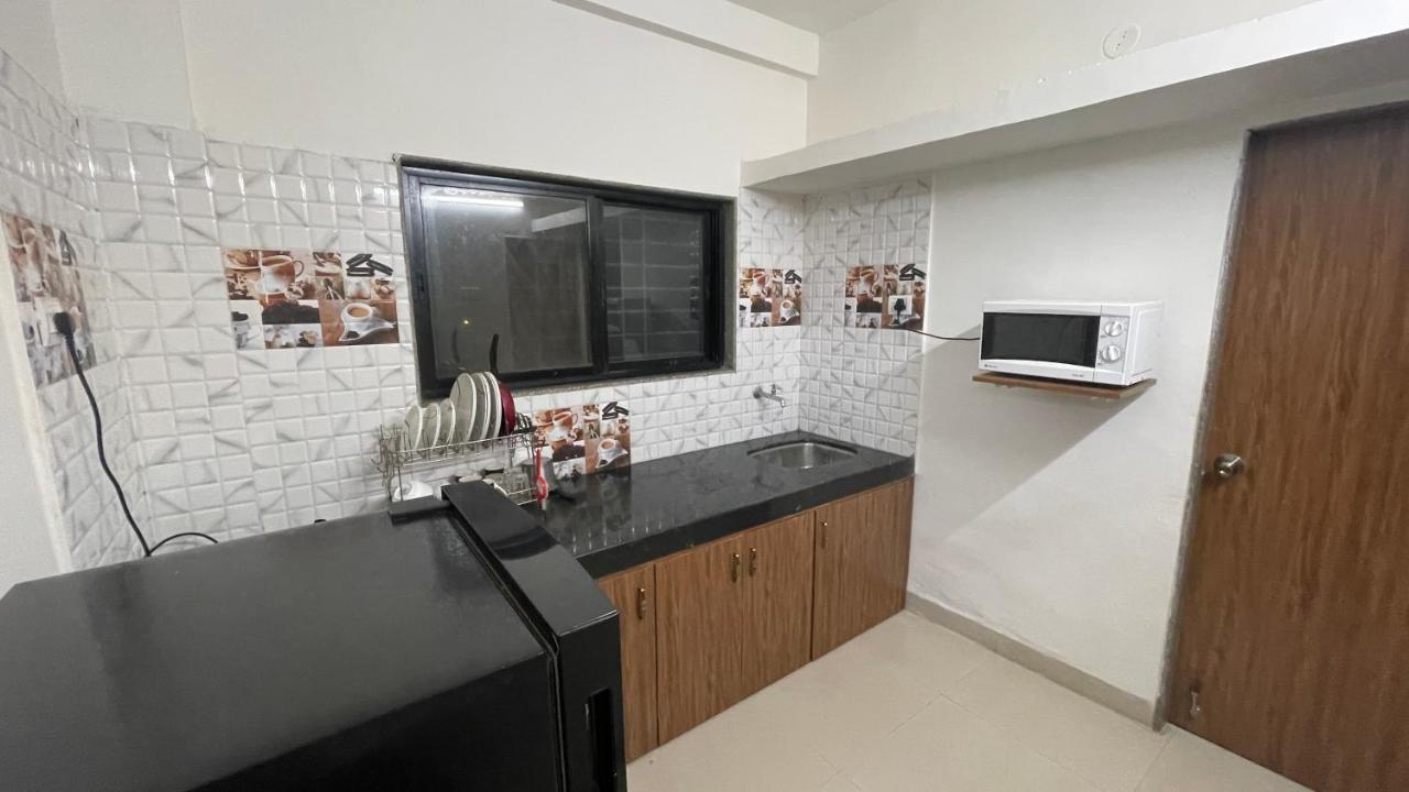 Belle-Vue Holiday Homes - 1Bhk Apartments بانتشجانى المظهر الخارجي الصورة