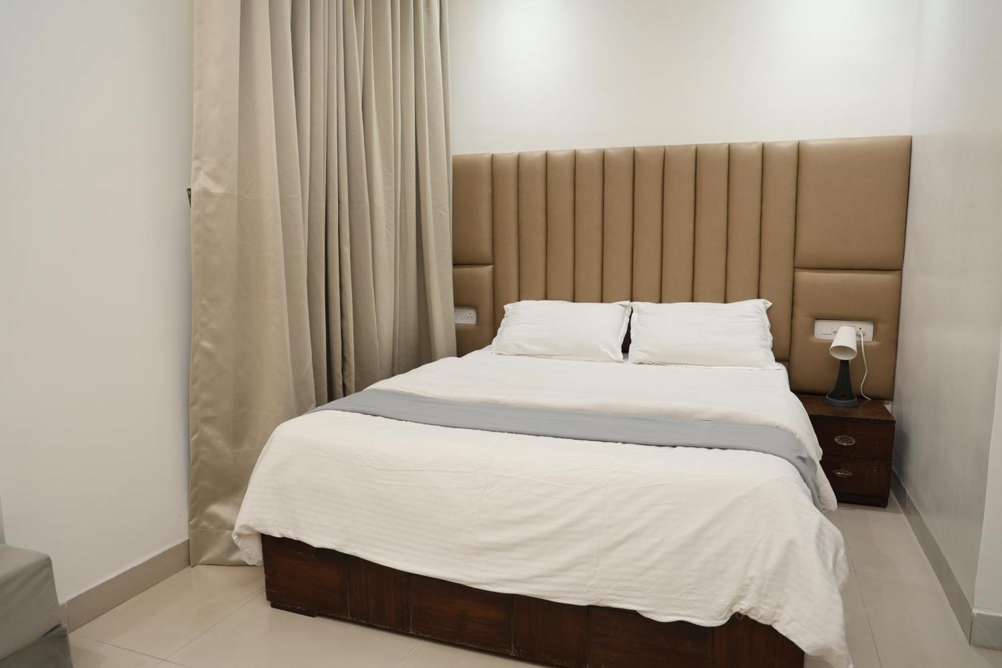 Belle-Vue Holiday Homes - 1Bhk Apartments بانتشجانى المظهر الخارجي الصورة