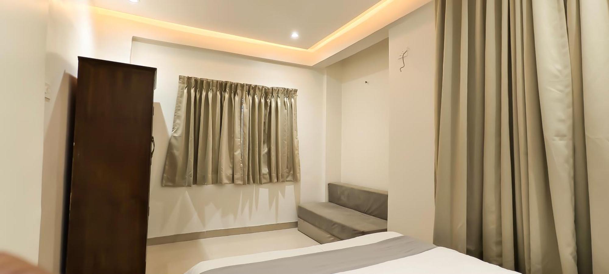 Belle-Vue Holiday Homes - 1Bhk Apartments بانتشجانى المظهر الخارجي الصورة