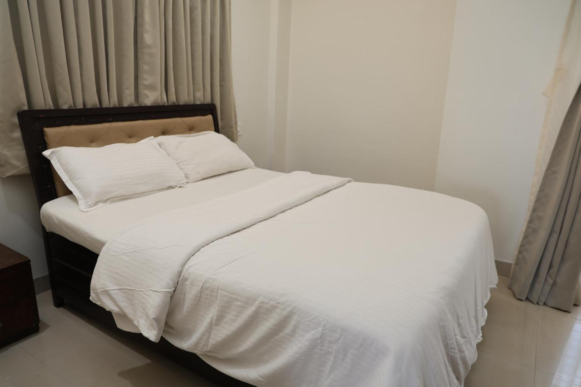 Belle-Vue Holiday Homes - 1Bhk Apartments بانتشجانى المظهر الخارجي الصورة
