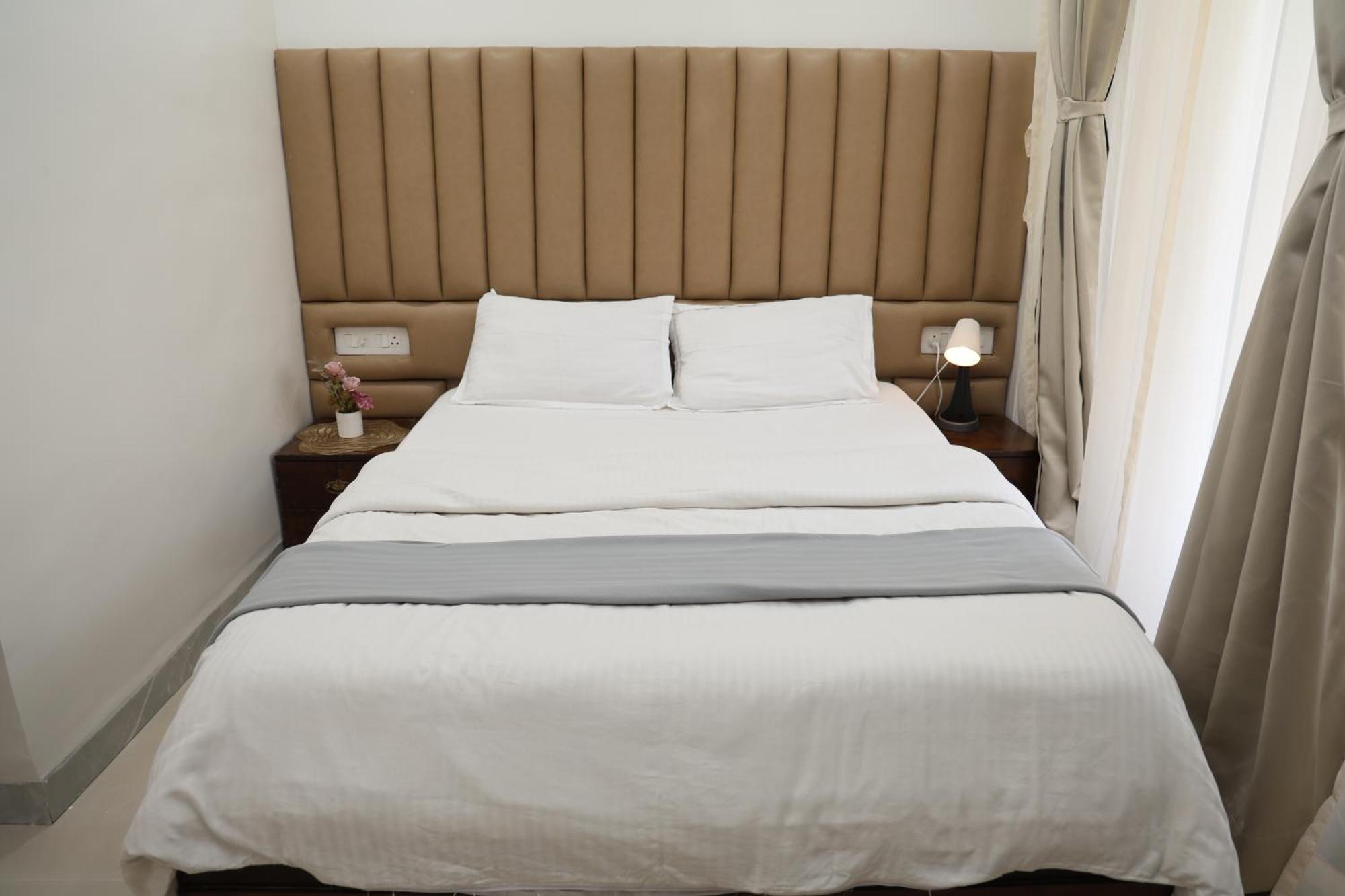 Belle-Vue Holiday Homes - 1Bhk Apartments بانتشجانى المظهر الخارجي الصورة